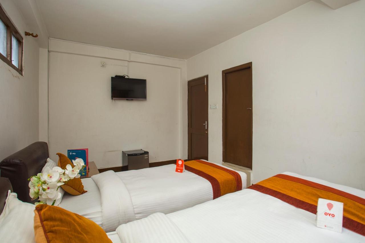 Oyo 104 Hotel Baltic Inn Katmandu Dış mekan fotoğraf